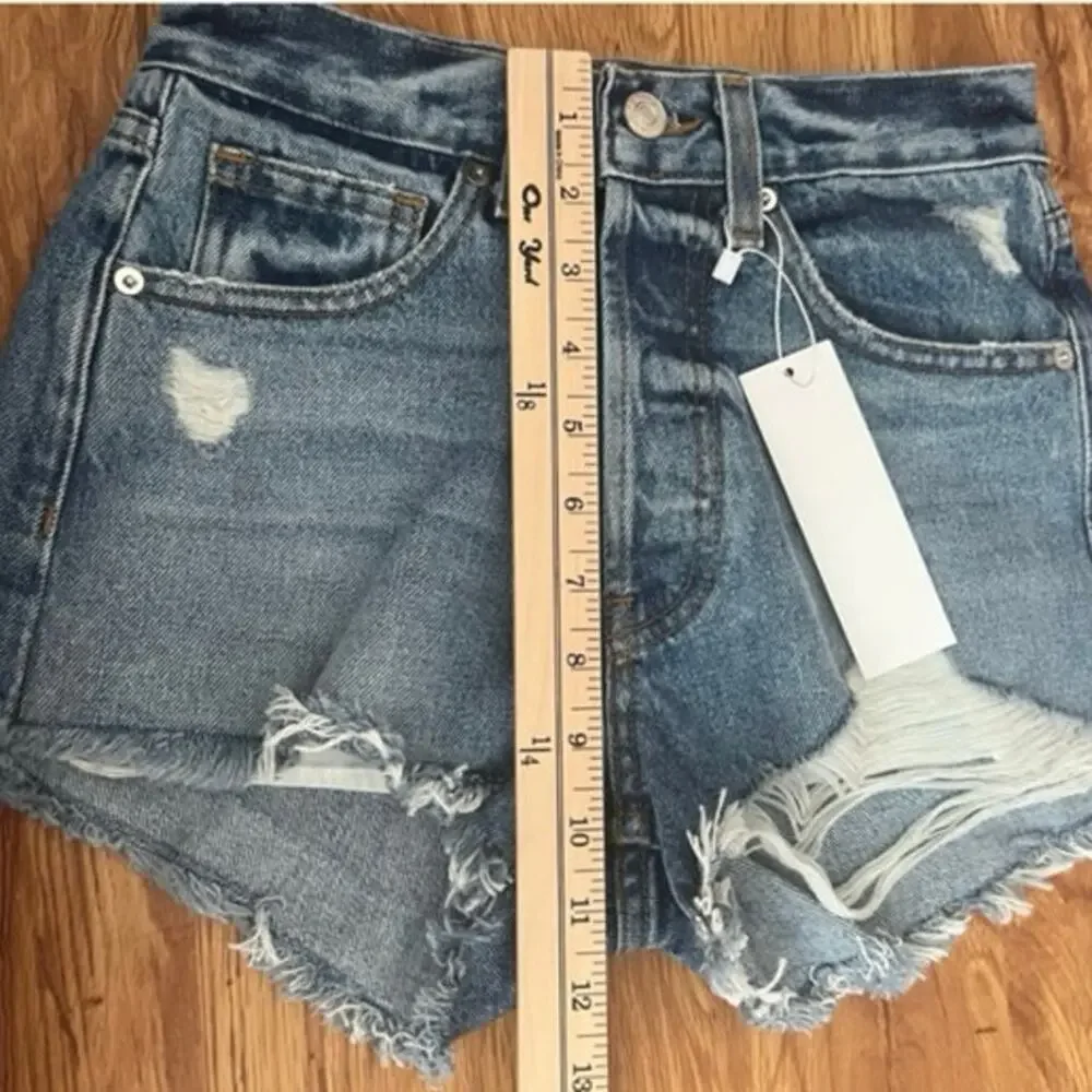 EB Denim Perfect Jean Shorts In Arlie Size 24 - Picture 8 of 9